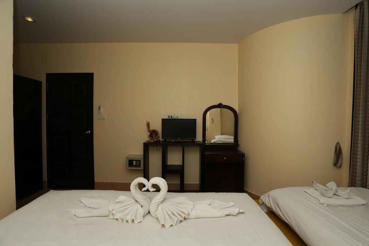 Zodiac Hotel Patong ภายนอก รูปภาพ