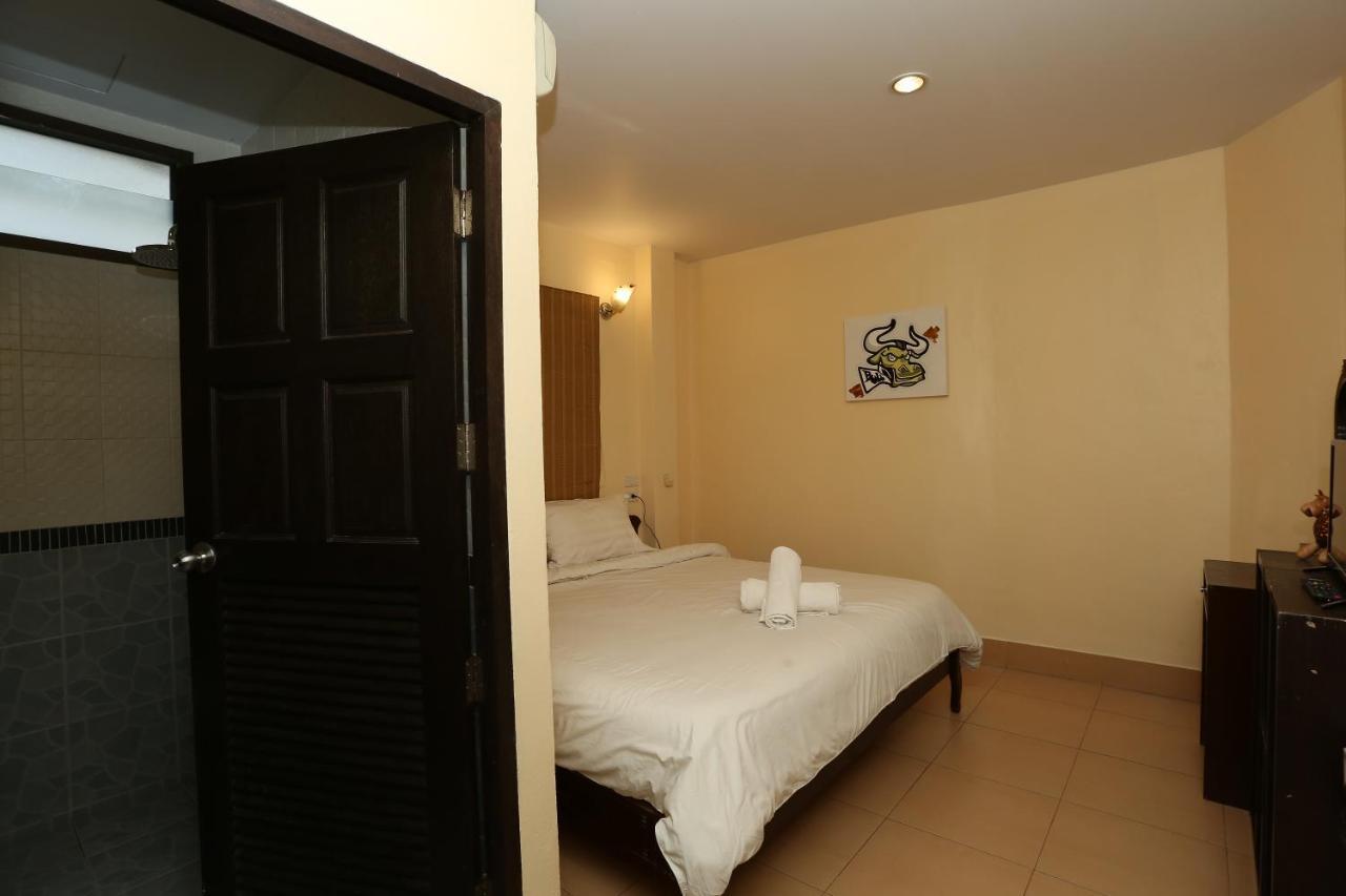 Zodiac Hotel Patong ภายนอก รูปภาพ