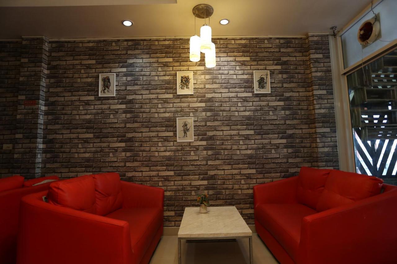 Zodiac Hotel Patong ภายนอก รูปภาพ